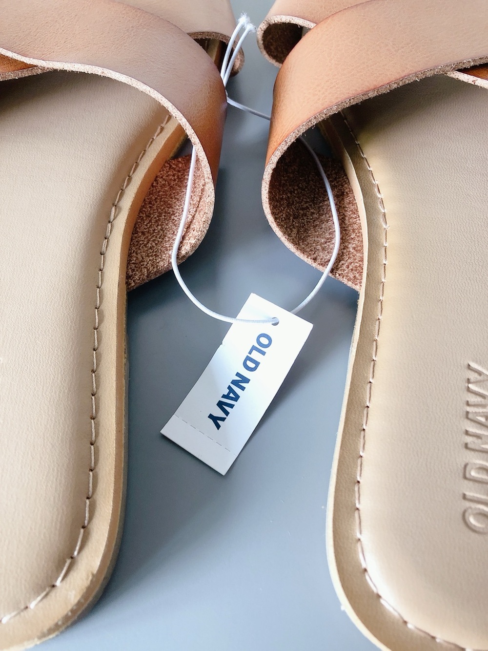 OLD NAVY Tan Cross-Strap Slide Sandals Women size 9 - Picture 7 of 9